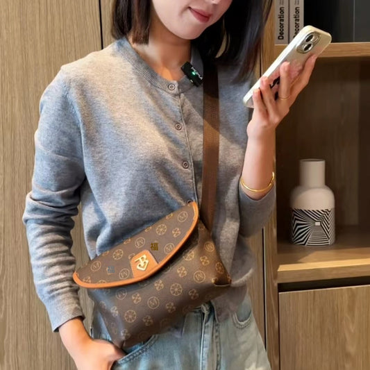 🔥🔥🔥下殺中。2025新款時尚女包寬肩帶胸包女斜挎高級感信封包